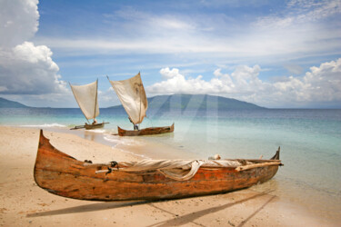 Fotografía titulada "Pirogues à Madagasc…" por Artenseo, Obra de arte original, Fotografía digital