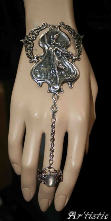 Artcraft titled "Bracelet Bague Valk…" by Ar'Tistic, Original Artwork, Jewelry