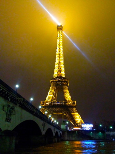 Photographie intitulée "Tour Eiffel" par Nine, Œuvre d'art originale
