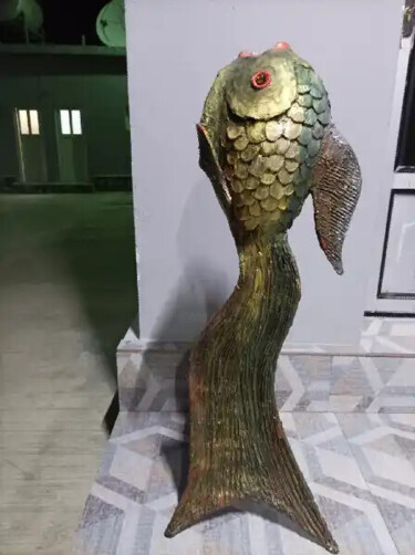 Sculpture titled "Золотая рыбка" by Artmaster Gurban, Original Artwork, Plaster