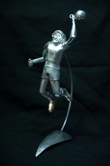 Escultura titulada "Рука Бога diego mar…" por Artmaster Gurban, Obra de arte original, Metales