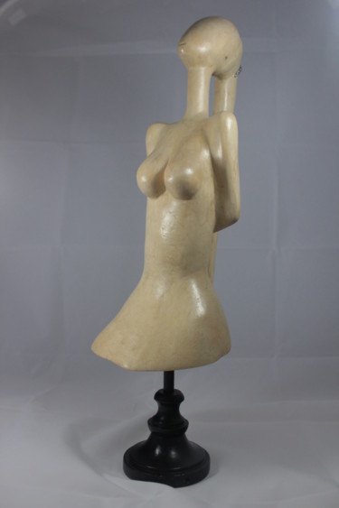 Sculpture intitulée "La jeune fille sans…" par Max Bernard, Œuvre d'art originale, Bois
