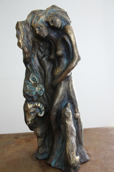 Sculpture titled "Conte de la brume" by Mia Gardel, Original Artwork, Terra cotta