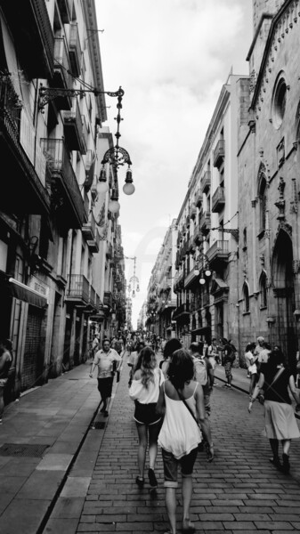 Фотография под названием "Barcelona" - Art Moé, Подлинное произведение искусства, Цифровая фотография Установлен на Алюминий