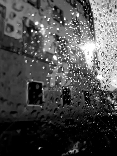 Photographie intitulée "Raindrops" par Art Moé, Œuvre d'art originale, Photographie numérique