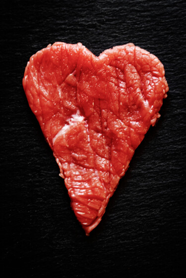 Fotografia intitolato "Meat heart" da Anna Sowinska, Opera d'arte originale, Fotografia digitale