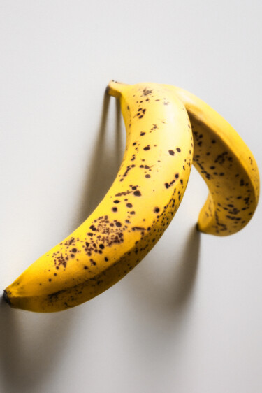 Fotografia intitolato "Acrobatic bananas" da Anna Sowinska, Opera d'arte originale, Fotografia digitale