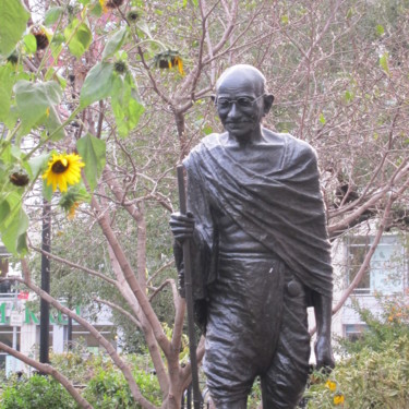 Photographie intitulée "Gandhi, I met him i…" par Anne Sisun Kermarrec, Œuvre d'art originale