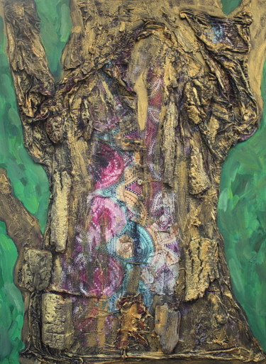 Pintura titulada "Golden Shirt Tree P…" por Atelier N N . Art Store By Nat, Obra de arte original, Collages