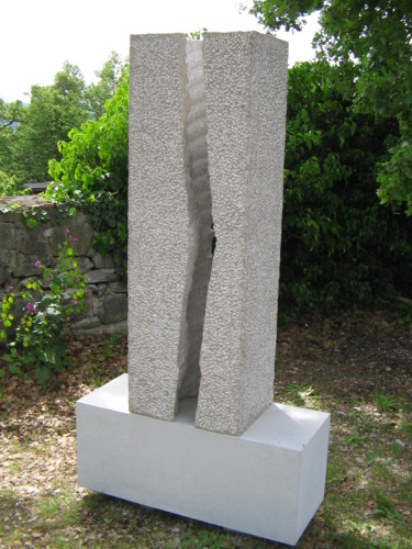 Escultura titulada "La Luna e il Mare 3" por Vojc Sodnikar Ponis, Obra de arte original, Piedra