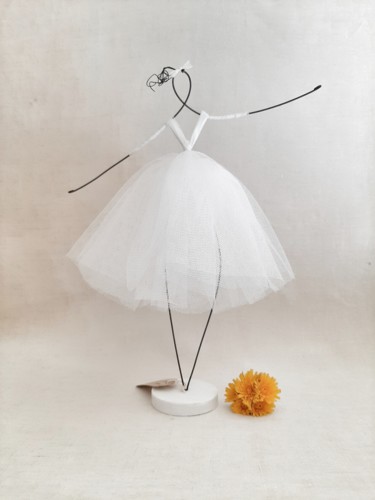 Rzeźba zatytułowany „Danseuse modèle ori…” autorstwa Au Fil D'Anne, Oryginalna praca, Drut