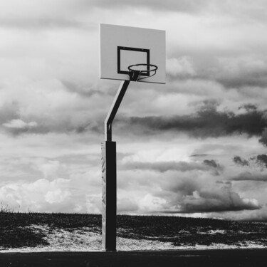 Fotografia zatytułowany „Le Terrain de Basket” autorstwa Aurélien Bellido, Oryginalna praca, Fotografia cyfrowa