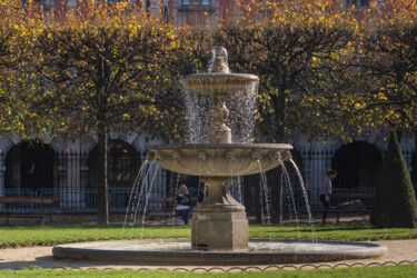 Photography titled "Place des Vosges Co…" by Aurélien Comte, Original Artwork, Digital Photography