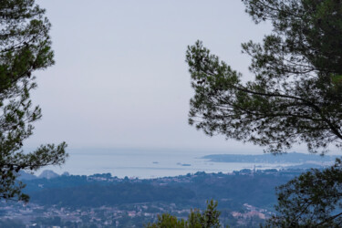 Photographie intitulée "Près de St Paul de…" par Aurélien Comte, Œuvre d'art originale, Photographie numérique