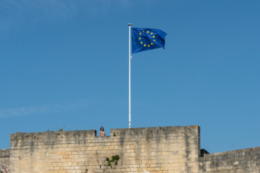 Fotografía titulada "Les remparts du Châ…" por Aurélien Comte, Obra de arte original, Fotografía digital