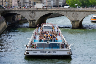 Фотография под названием "Petit Pont" - Aurélien Comte, Подлинное произведение искусства, Цифровая фотография