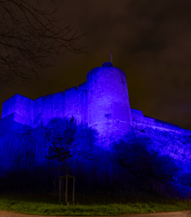 Fotografie mit dem Titel "Le chateau ducal" von Aurélien Comte, Original-Kunstwerk, Digitale Fotografie