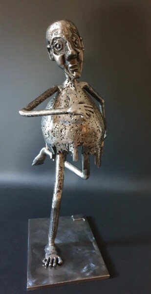 Sculpture titled "Attrape moi si tu p…" by Sandrine Plumard, Original Artwork, Metals