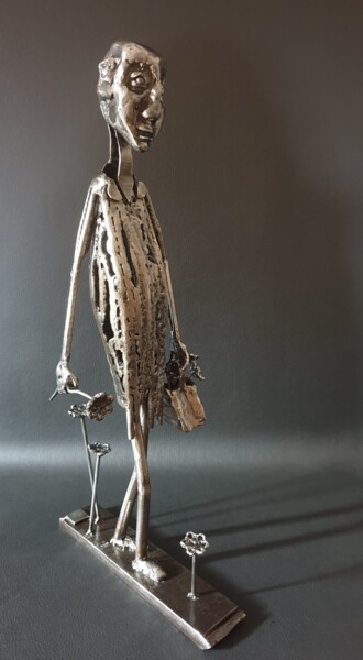 Skulptur mit dem Titel "Le cueilleur" von Sandrine Plumard, Original-Kunstwerk, Metalle