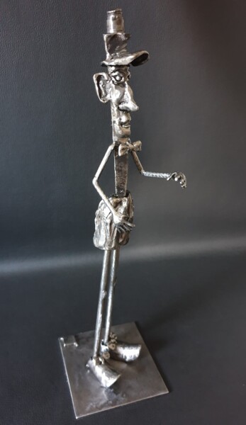 Sculpture titled "Léon" by Sandrine Plumard, Original Artwork, Metals