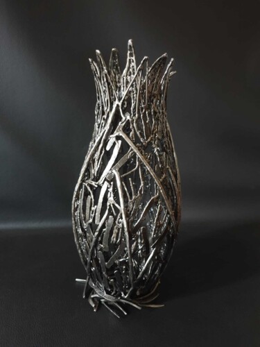 Sculpture titled "Éclosion" by Sandrine Plumard, Original Artwork, Metals