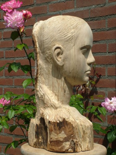 Скульптура под названием "portrait of the girl" - Azeriman, Подлинное произведение искусства
