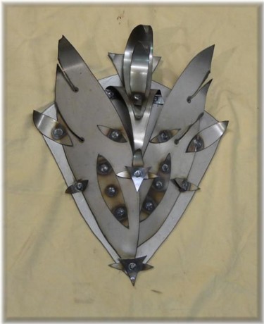 Scultura intitolato "scudo" da A. Beltrame, Opera d'arte originale, Metalli