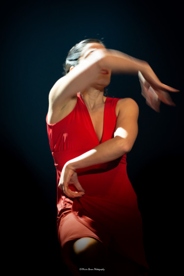 Photographie intitulée "Elle dance" par Olivier Barau, Œuvre d'art originale, Photographie numérique
