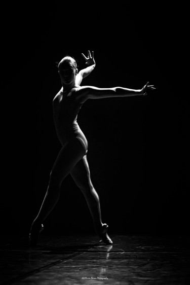 Photographie intitulée "Elle danse" par Olivier Barau, Œuvre d'art originale, Photographie numérique