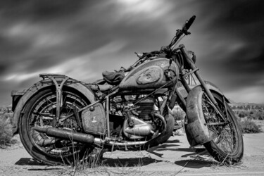 Photography titled "Vintage Motorcycle" by Olivier Barau, Original Artwork, Digital Photography