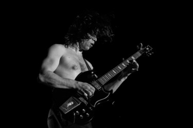 Fotografie getiteld "Le guitariste du Tr…" door Olivier Barau, Origineel Kunstwerk, Digitale fotografie