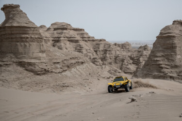 Fotografie getiteld "Silkway 2017 buggy" door Bas Van Der Bie, Origineel Kunstwerk, Digitale fotografie