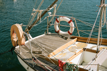 Le bateau Photographie intitulée "Le bateau" par Bastien Galiana, Œuvre d'art originale, Photographie argentique