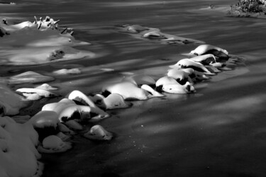Fotografia intitolato "Snow And Rocks In I…" da Bavosi Photoart, Opera d'arte originale, Fotografia digitale