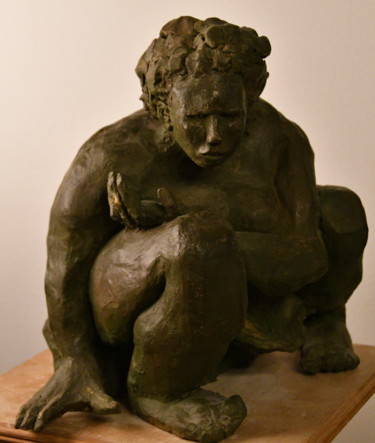 Sculpture titled "Une femme" by Bhyest, Original Artwork, Terra cotta