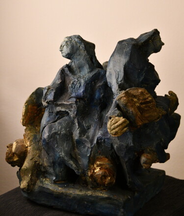 Sculpture titled "La foule en tout se…" by Bhyest, Original Artwork, Terra cotta