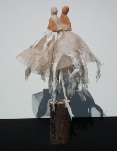Sculpture intitulée "Fétiche 3 - jumelles" par Bebu, Œuvre d'art originale, Argile