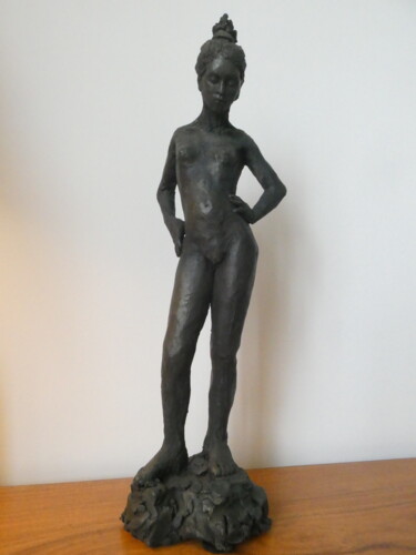 Скульптура под названием "l'adolescente" - Bee Pellerin, Подлинное произведение искусства, Терракота