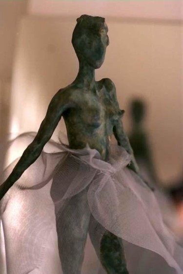 Sculpture titled "Défilé de mode" by Chantal Bellamy, Original Artwork, Metals