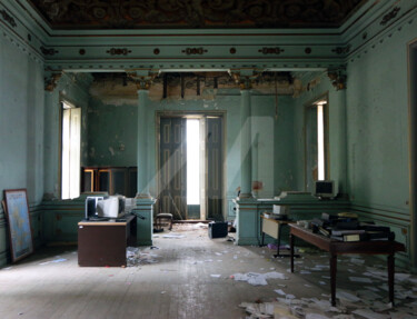 despacho decay Photographie intitulée "despacho decay" par Belle Epoque, Œuvre d'art originale, Photographie numérique