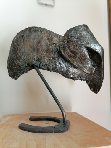 Escultura titulada "Cheval à fer" por Bénédicte Dillies, Obra de arte original, Cerámica