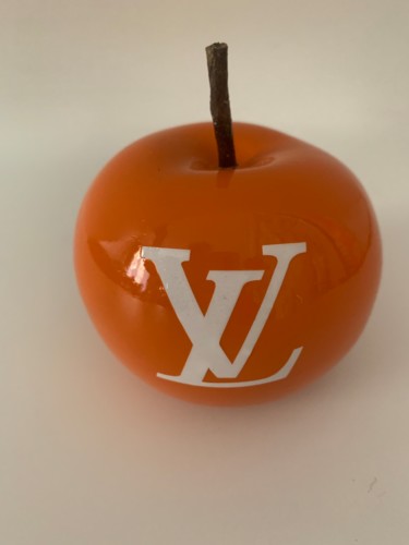 Scultura intitolato "Apple LV - orange" da Benji, Opera d'arte originale, Resina