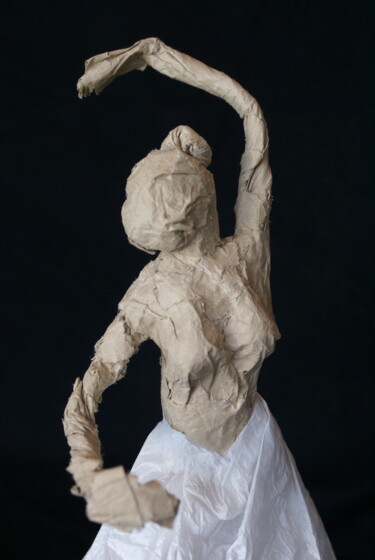 Sculpture intitulée "Jupe Flamenco - Dét…" par Benoît Saison, Œuvre d'art originale, Papier