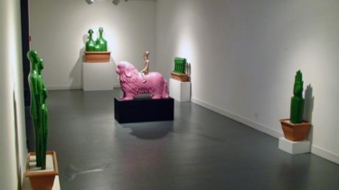 Sculpture intitulée "L'expo au Centre Dr…" par Song Benxing, Œuvre d'art originale