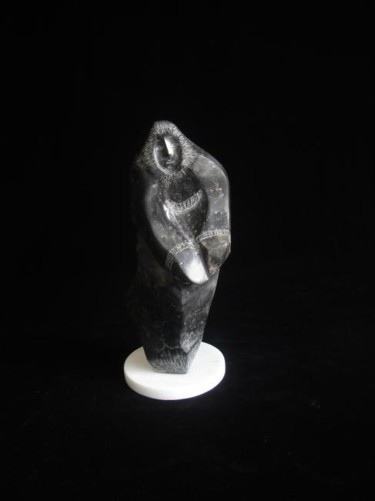 Sculpture intitulée "Inuit offering" par Berendina De Ruiter, Œuvre d'art originale, Pierre