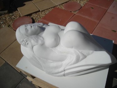 Sculpture titled "light and shadows" by Berendina De Ruiter, Original Artwork