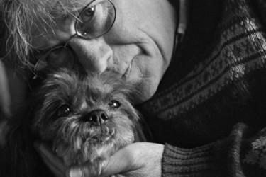 Photographie intitulée "amour de son chien 4" par Bernard Jacques, Œuvre d'art originale