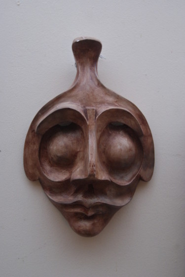 Sculpture titled "Dame de guerre" by Bernard Chenu, Original Artwork, Ceramics