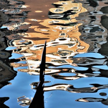 Photographie intitulée "reflection , rio di…" par Bernard Levy, Œuvre d'art originale, Photographie numérique