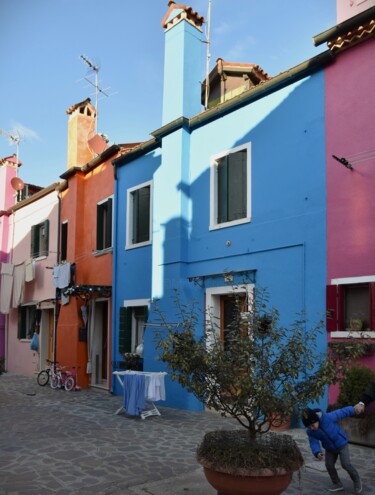 Fotografie getiteld "colors of Burano" door Bernard Levy, Origineel Kunstwerk, Digitale fotografie